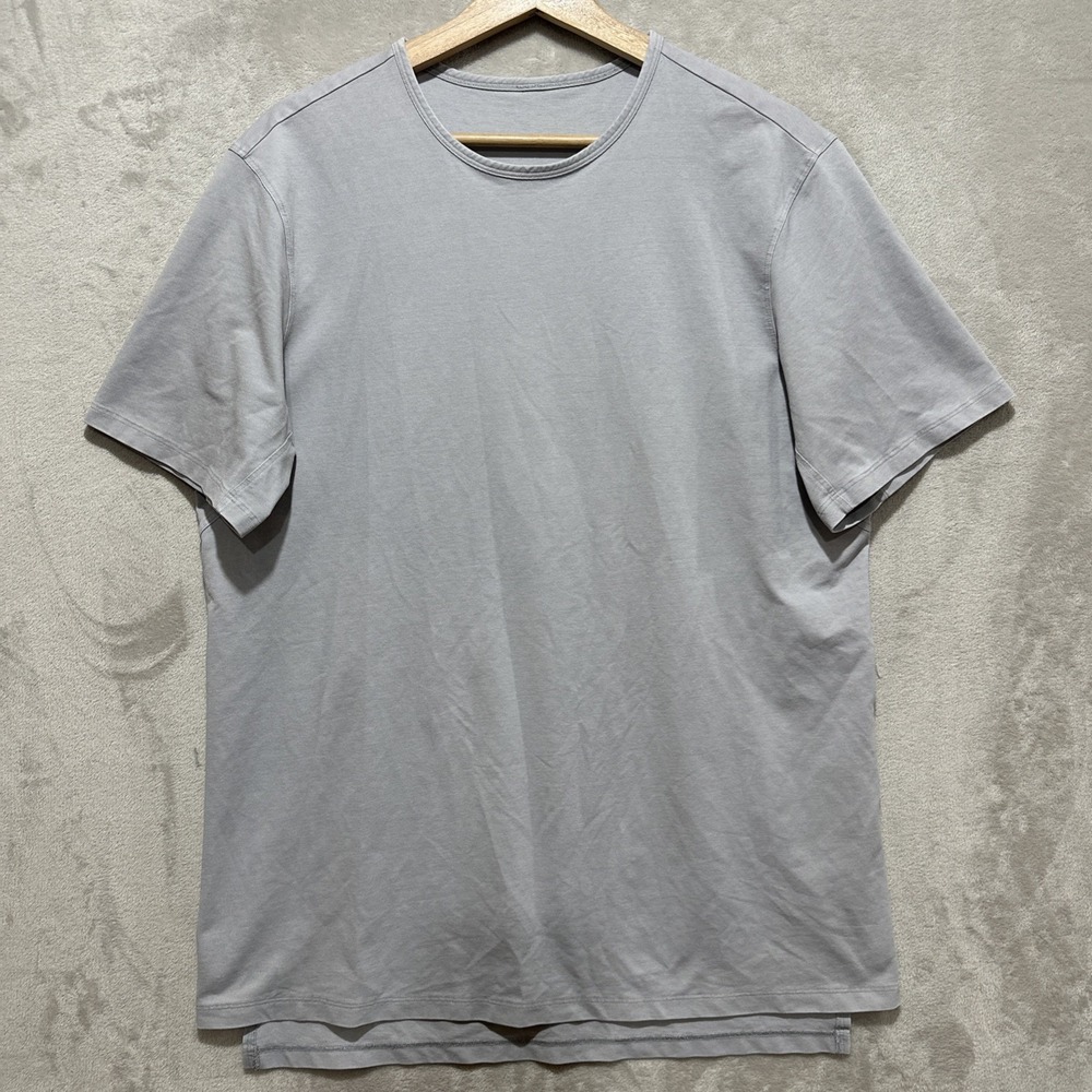 Lululemon Commission Shirt Mens Short Sleeve Crewneck Light Gray Gym Training
